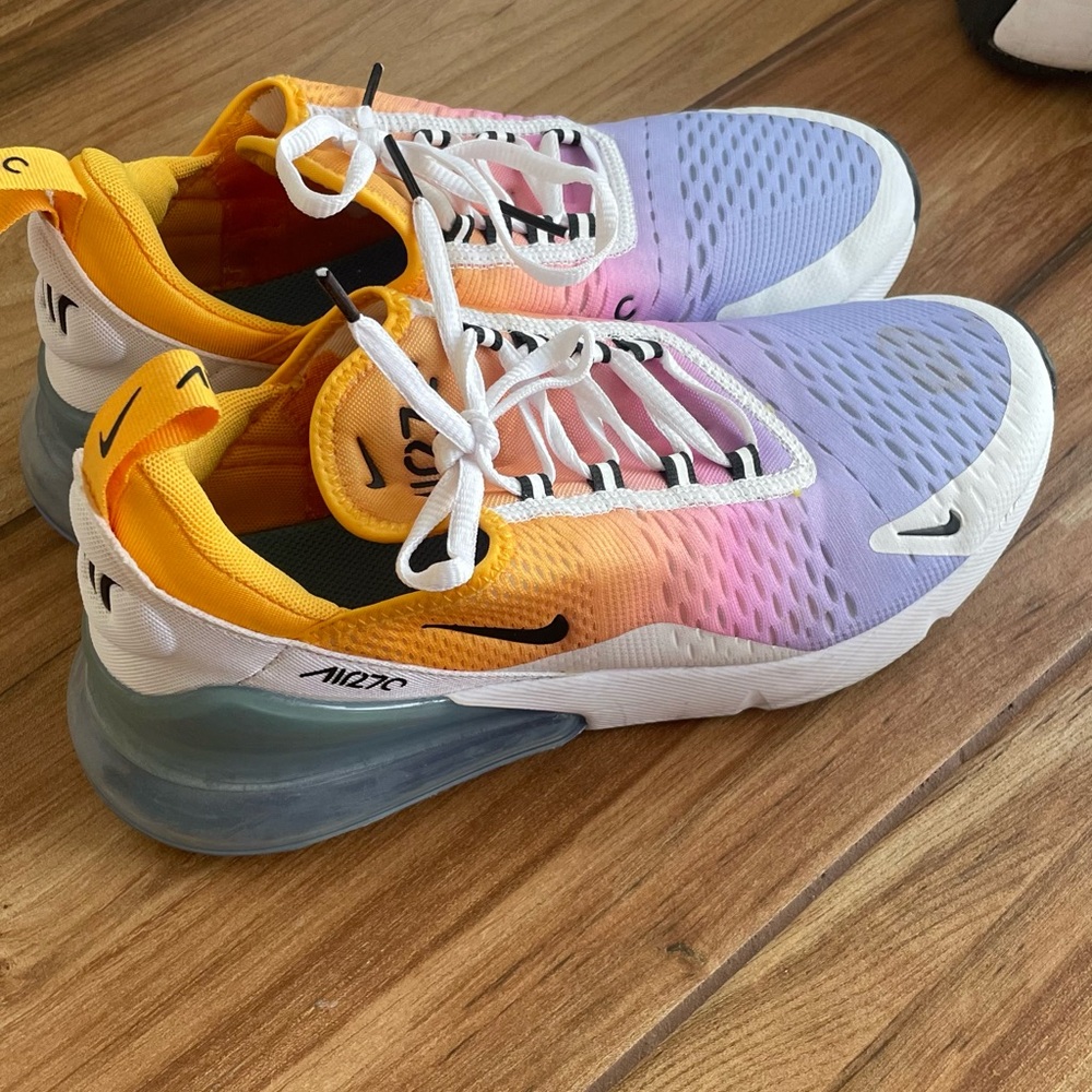 Nike Air Max 270 Summer Gradient (Men’s size 7.5 / women’s size 9)